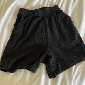 LULULEMON LA ribbed hi rise boxer shorts